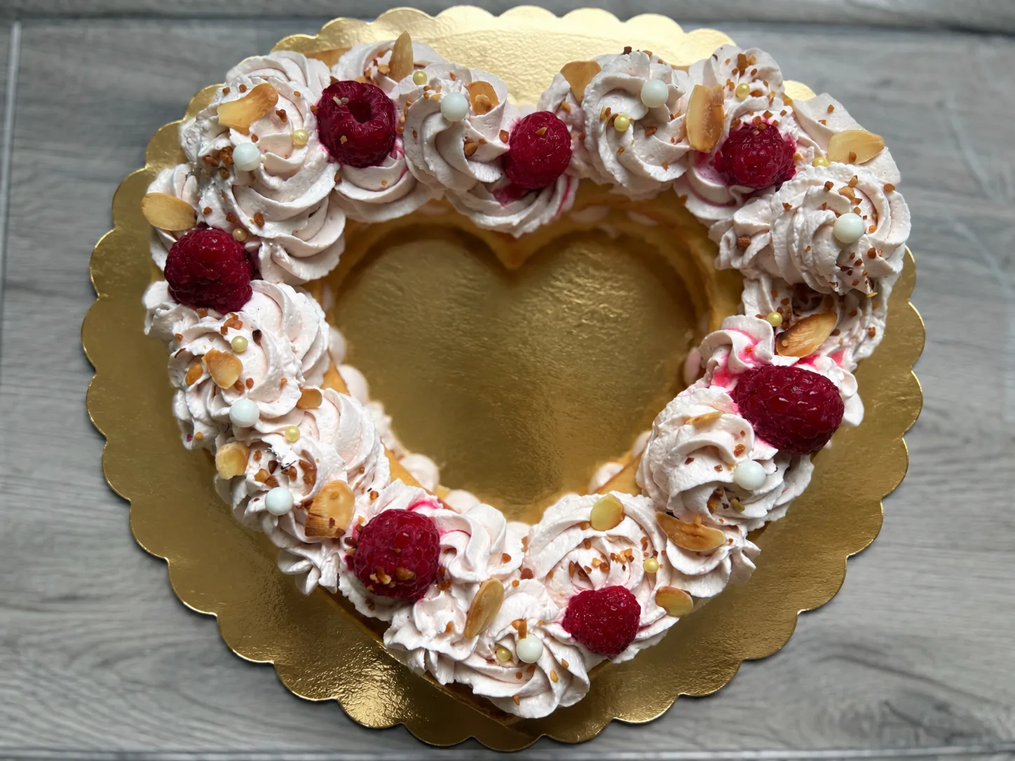 Heart cake