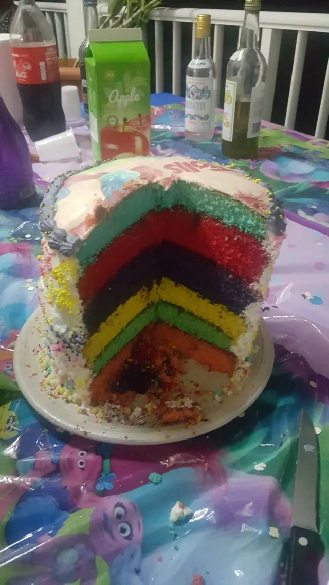 Molly cake arc en ciel
