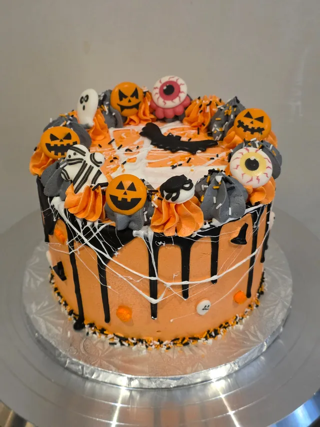 Layer cake halloween