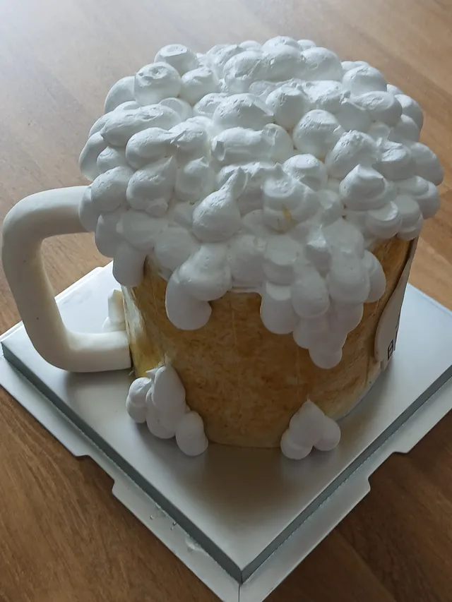 cake design chope de bière