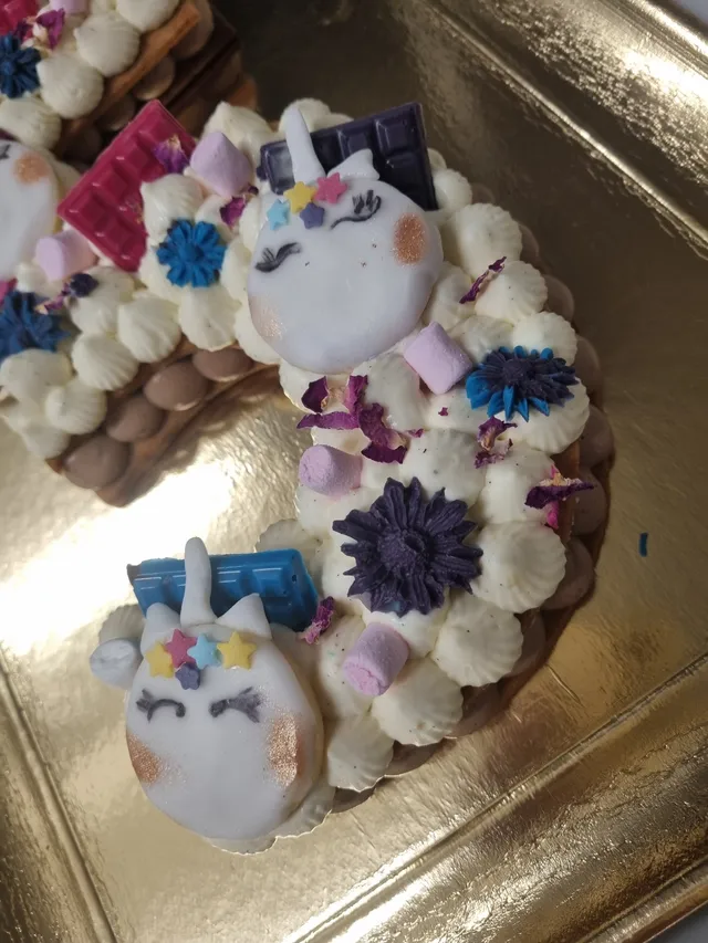 Number cake licorne