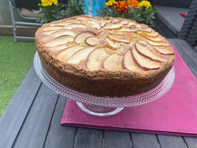 Gâteau. Rosace de pommes